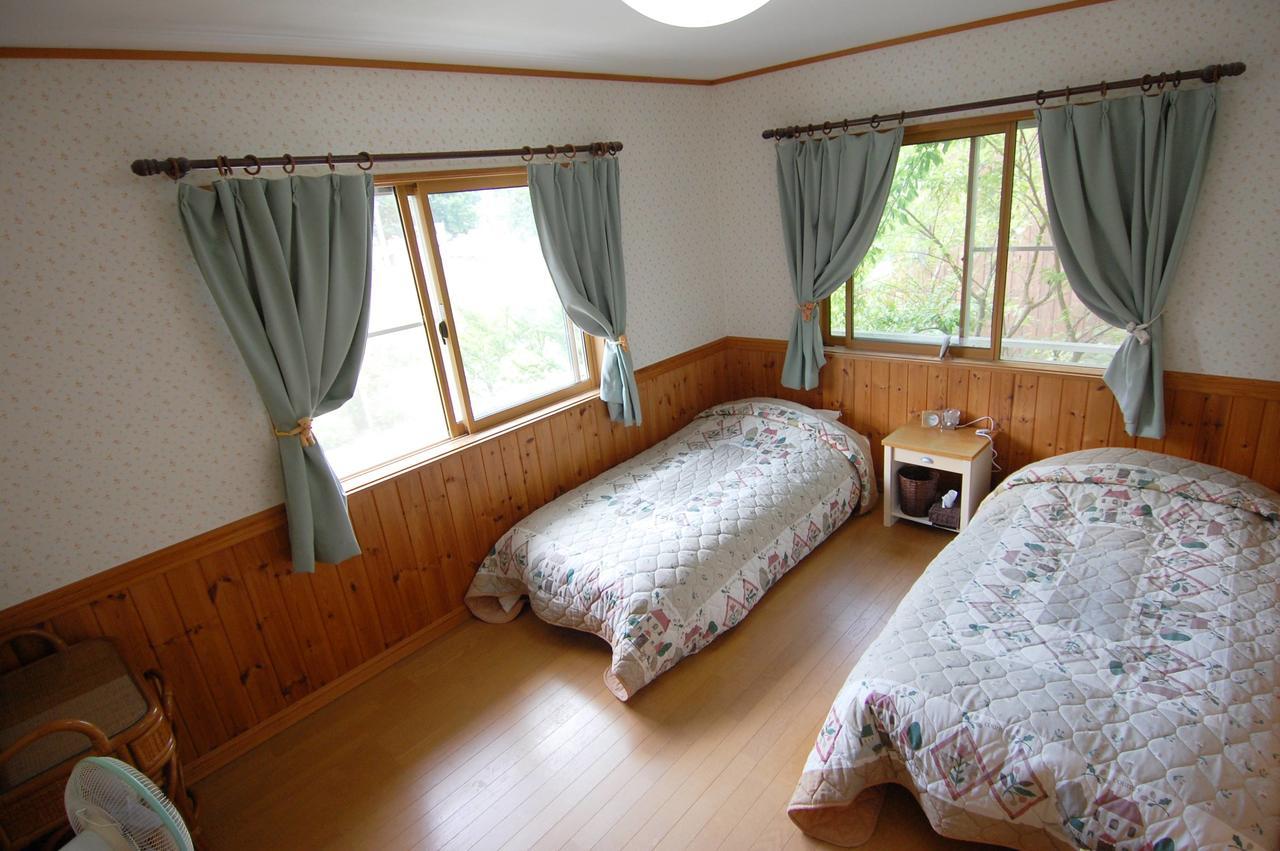 Guest House Chaconne Каруидзава Экстерьер фото