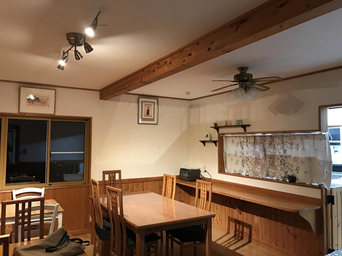 Guest House Chaconne Каруидзава Экстерьер фото