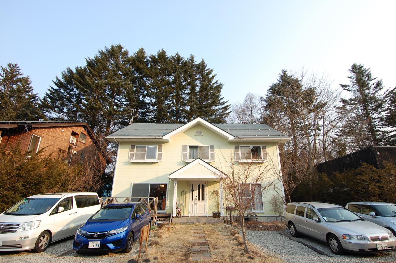 Guest House Chaconne Каруидзава Экстерьер фото