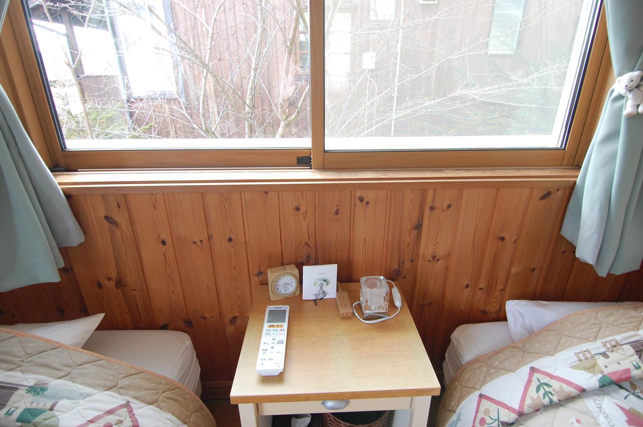 Guest House Chaconne Каруидзава Экстерьер фото