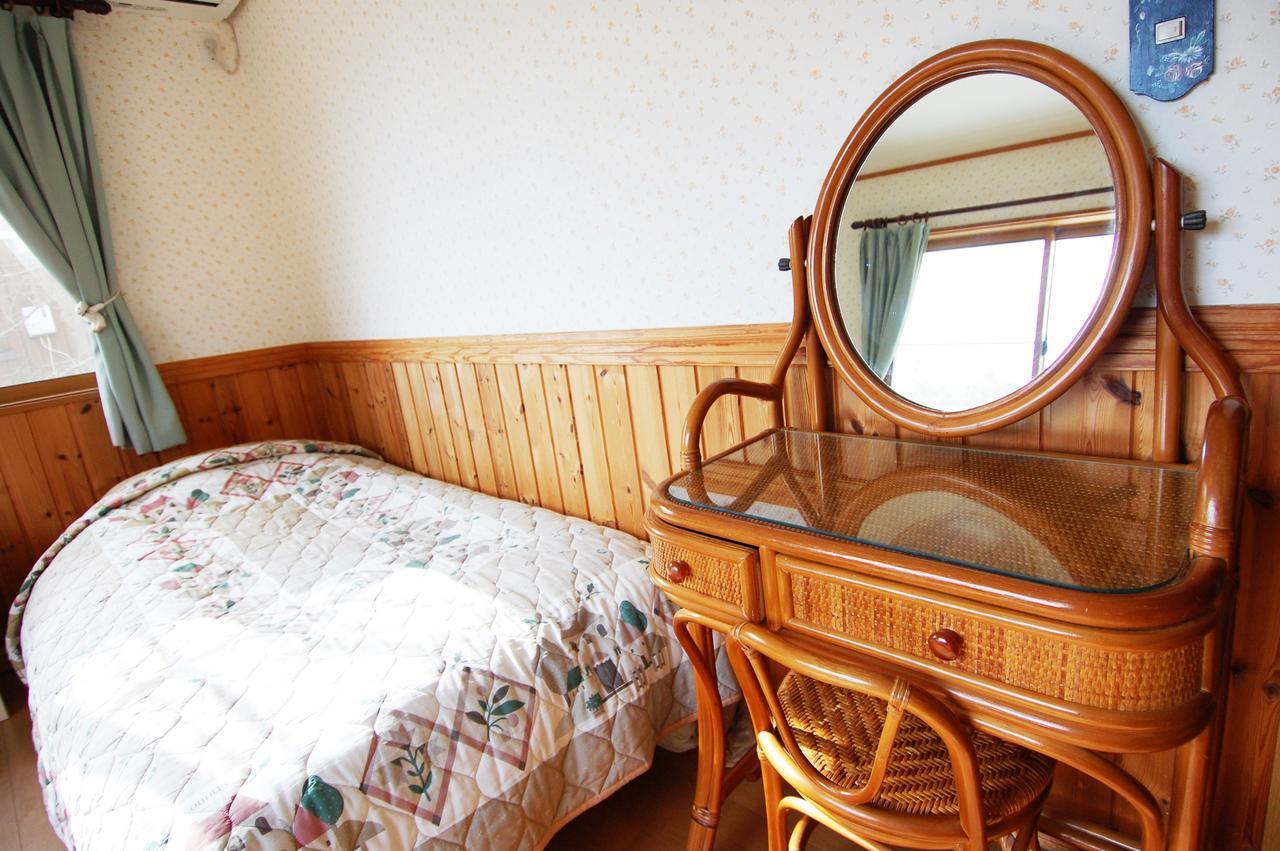 Guest House Chaconne Каруидзава Экстерьер фото
