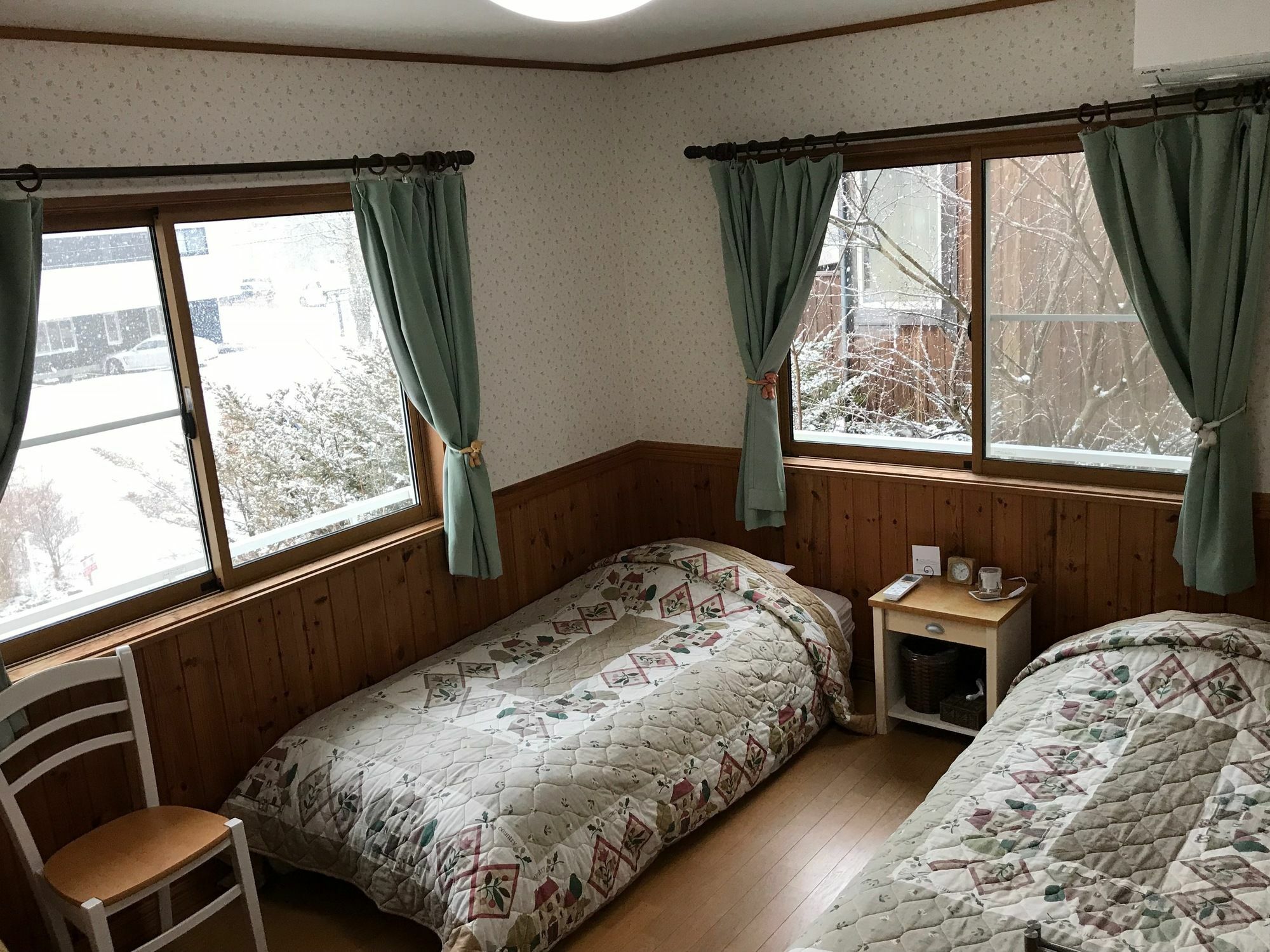 Guest House Chaconne Каруидзава Экстерьер фото