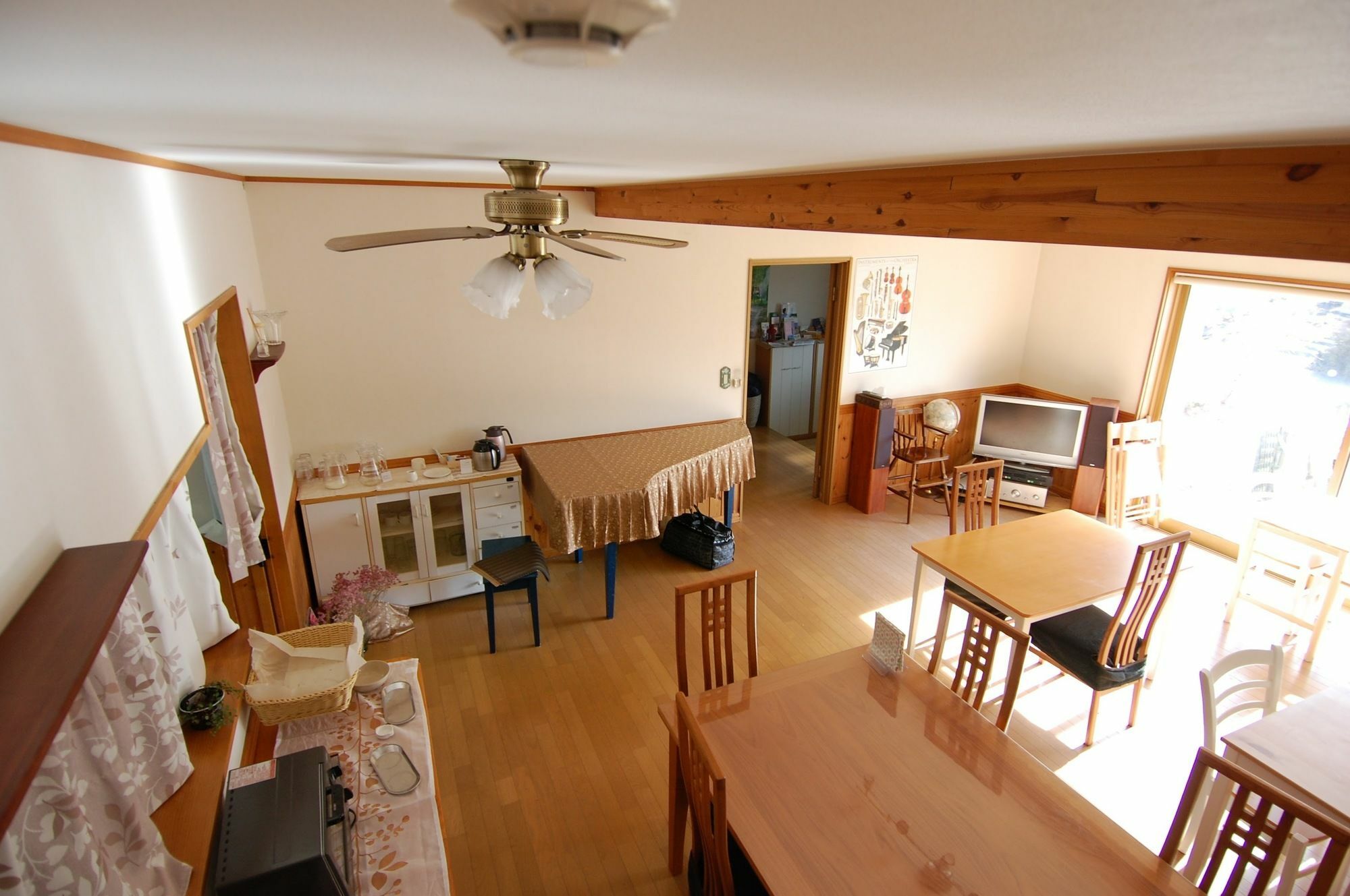 Guest House Chaconne Каруидзава Экстерьер фото